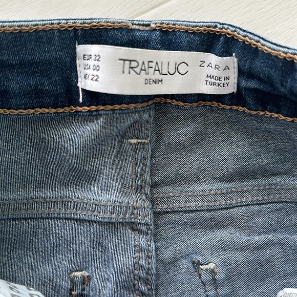 ZARA TRAFALUC DISTRESSED SKINNY JEANS - Picture 9 of 9